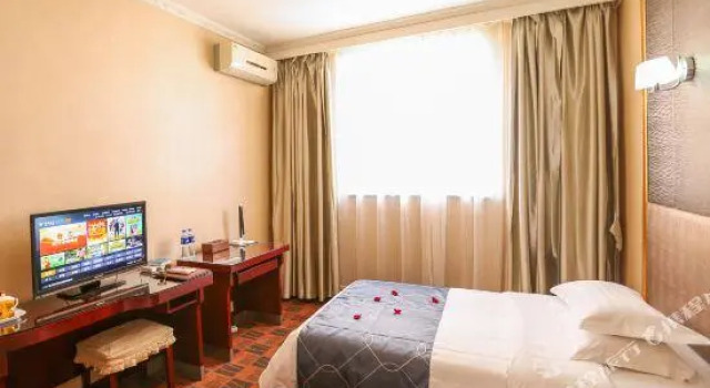 Baishichang Express Hotel (Urumqi Kunlun Road), Rezerwuj Hotel Urumqi Xinjiang