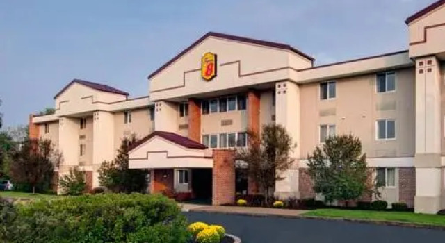 Люкс Super 8 by Wyndham State College