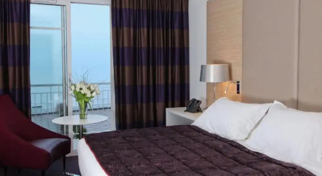 Двухместный номер Deluxe с балконом и с видом на море Spa Marin Du Val Andre Thalasso Resort