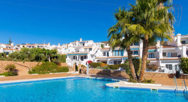 Apartment Dali Nerja, Забронировать Апартаменты/квартира Апартаменты Нерха, рядом с Пляж Бурриана, Апартаменты/квартира