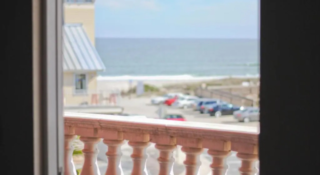 Полулюкс Amelia Hotel at the Beach