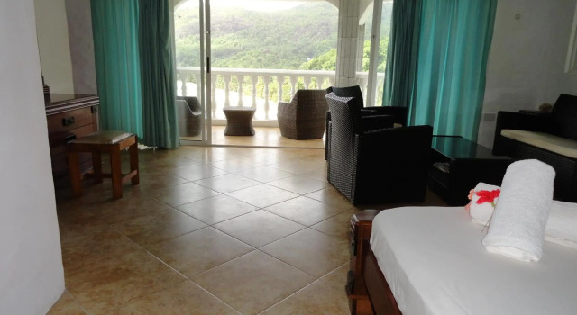 Lazare Picault Hotel