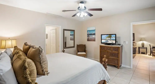 Апартаменты Ground-floor unit in front of lazy river pool at Pacifico in Coco