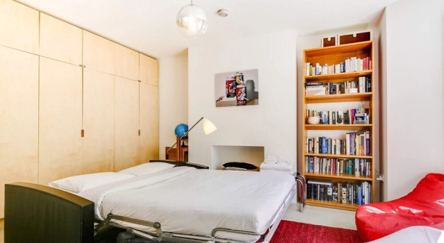 Stylish, Bright Apartment w/ Private Garden
