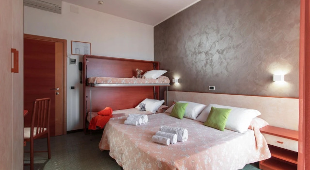 Семейный номер Standard Hotel Sandra