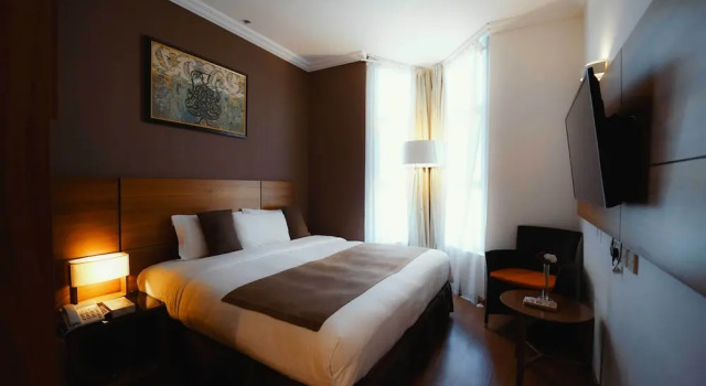Номер Deluxe Nour Al Thuria Hotel