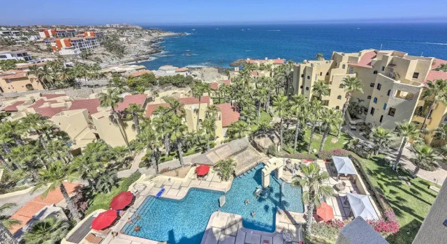 Апартаменты с 3 комнатами с балконом Resort-Style Cabo Getaway with Pools & Ocean Views