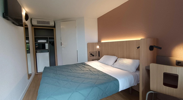 Двухместный номер Standard Premiere Classe Avignon Le Pontet