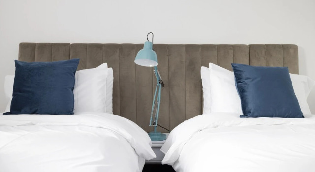 Апартаменты с 3 комнатами с балконом JOIVY Bright 3-Bed Flat Overlooking The Clyde