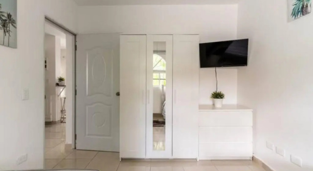 Апартаменты Cozy 2 bdr condo, with pool area and free WIFI