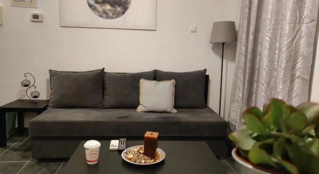 Dreams 2, Book Hotel Karditsa 