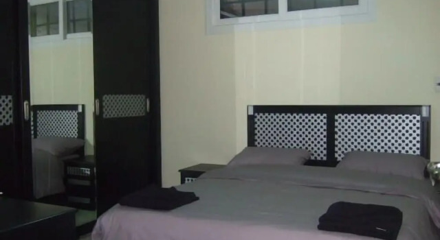 Апартаменты The 3Sis Apartments