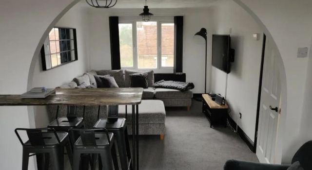 Апартаменты Riverside Park Penthouse Apt 1BR Parking St Neots