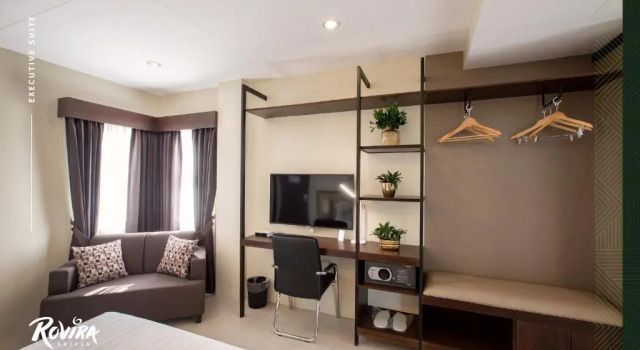 Двухместный люкс Rovira Suites