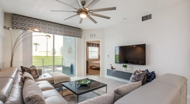 4741ct Unit101 Amazing Story Lake Brand New Condo 2 Bedroom Townhouse by Redawning