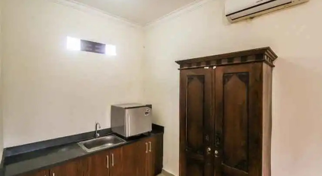 Graha Wedha Suite Kuta, Забронировать Отель Отели провинции Бали с завтраком, Завтраки