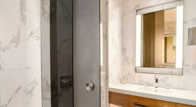 Апартаменты Luxury Posh 2 BR in Address Opera Mall Access