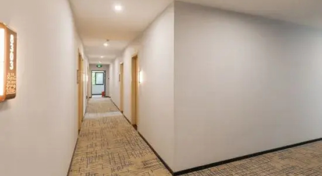 Nanjing Qiushui Lanting Hotel (Jiangning District People's Court Dongshan Subway Station Store), Book Hotel Hotels in Jiangning with Parking, Parking