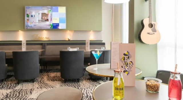 Novotel Lyon Gerland, Rezerwuj Hotel Hotele w Rhône z parkingiem, Parking