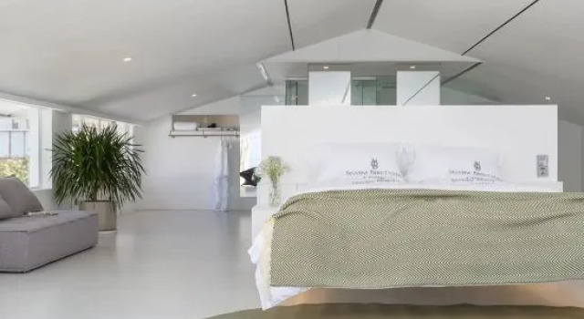 Люкс с видом на море Dali Yang · Canbai Sea View Hotel (Haidong Wenbi Village Branch)