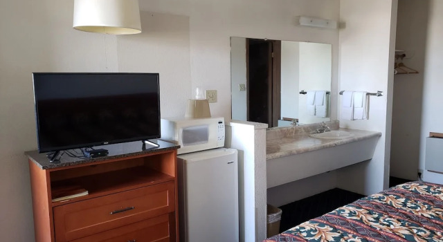 Oasis Inn & Suites, Rezerwuj Mini-hotel Fallon Nevada