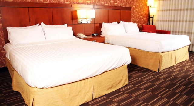Четырёхместный номер Standard Holiday Inn Express Tifton by IHG