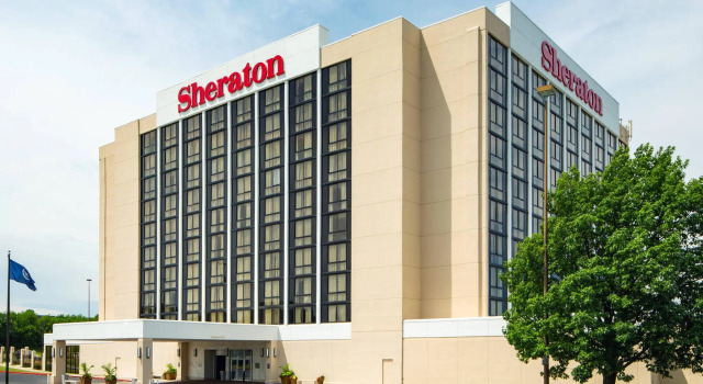 Двухместный клубный номер Standard Sheraton West Des Moines