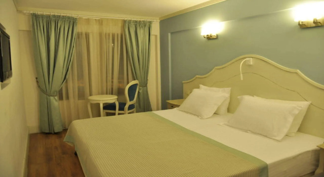 Hotel Limani, Забронировать Отель Отели Чанаккале с парковкой, рядом с Замок Чименлик, Парковка