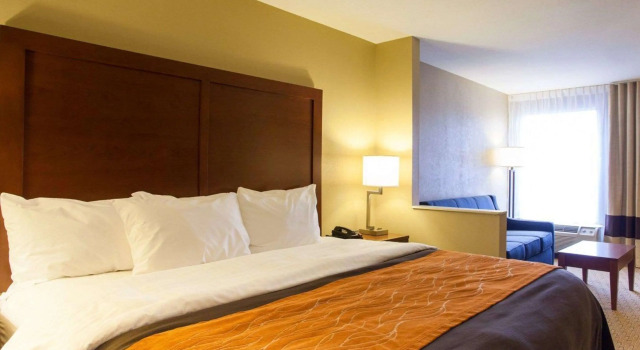Двухместный люкс Quality Inn & Suites I-40 East