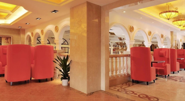 Vienna Hotel North Shenzhen Science and Technology Park Branch, Rezerwuj Hotel Hotele w Shenzhen z parkingiem, Parking