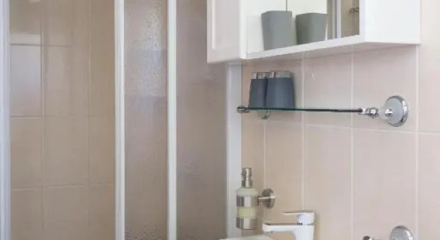 Rooms Stolfa, Забронировать Хостел Отели Крка с парковкой, рядом с Krk Harbour, Парковка