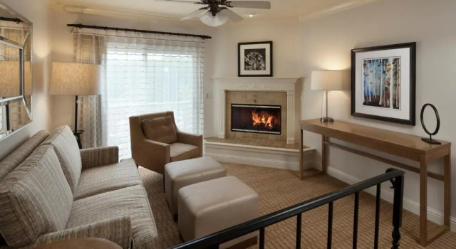 Люкс Pelican Inn & Suites