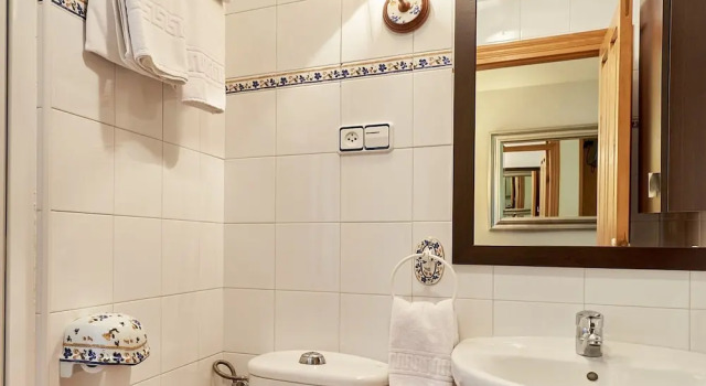 Economică dublă cameră cu balcon Hostal Vidaller