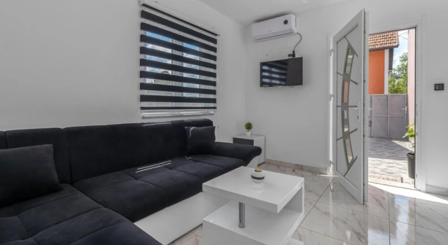 Amazing Apartment in Otocac With Wifi and 1 Bedrooms, Rezerwuj Apartament Otocac 