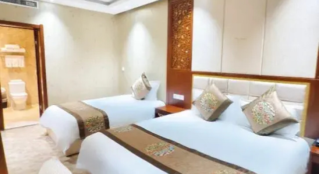 Люкс Business Haobin Holiday Inn (Harbin Railway Station Museum Subway Station)