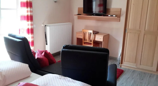 Landgasthof zum Hirschenstein, Pension Garni, Prenota Hotel Sankt Englmar 