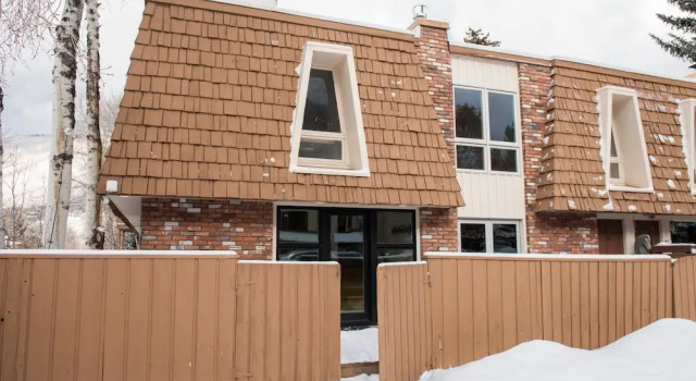 South Original TownHome Unit C - 3 Br Townhouse, Забронировать Дом для отпуска Виллы Аспен, Вилла