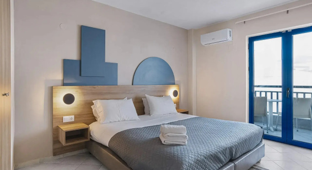 Апартаменты с видом на море Yria Beach Hotel