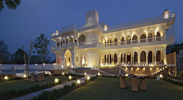 Talai Bagh Palace, Забронировать Отель Отели штата Раджастхана с парковкой, Парковка