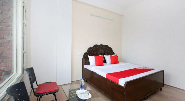 OYO 13433 Home Kasauli View 2BHK Dharampur