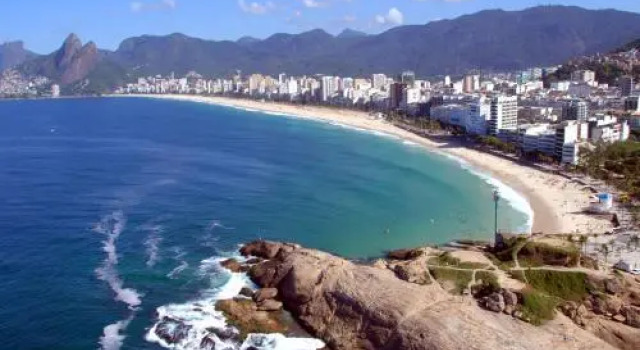Quarto/Suite na Gavea, Забронировать Отель Gavea Рио-де-Жанейро