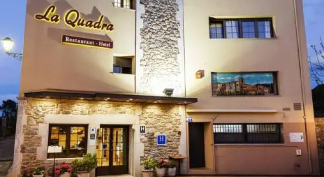 Hotel-Restaurante La Quadra, Prenota Hotel Macanet de Cabrenys Pirenei Catalani