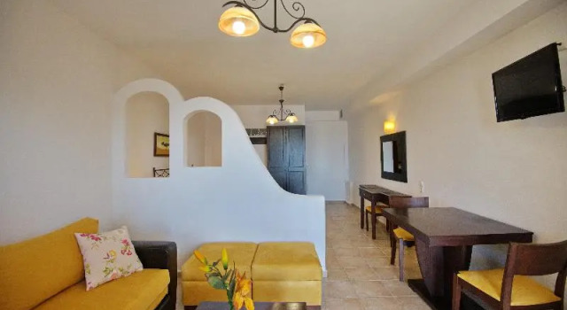 Полулюкс с балконом и с видом на море Yalis Hotel