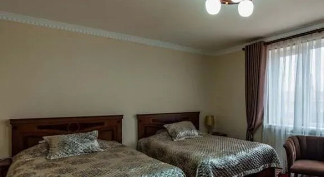 Chekhra Palas, Rezervovat Hotel Gulistan Uzbekistán