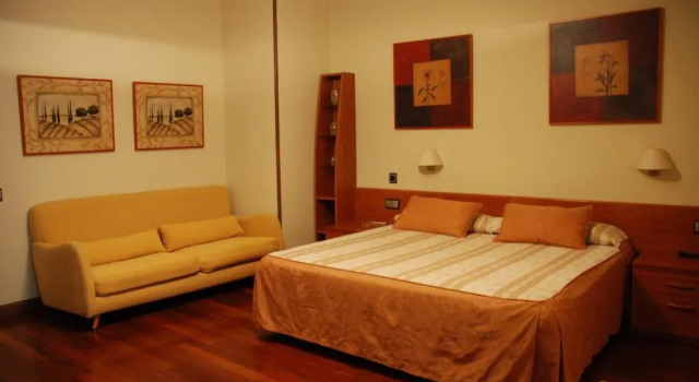 Hostal Los 5 Pinos, Забронировать Отель Сан-Блас Кослада