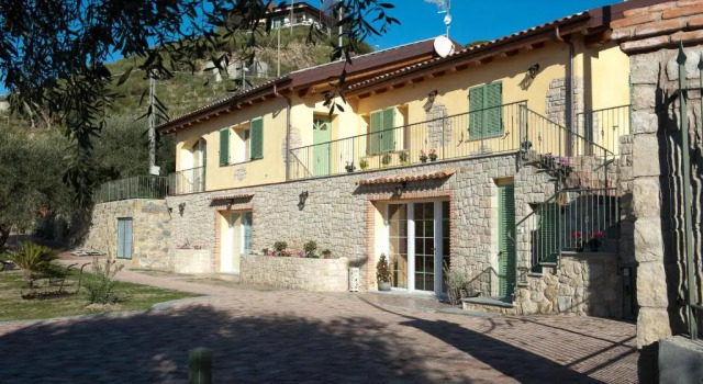Ca Belvedere, Buchen Sie Hotel Seborga Blumenriviera