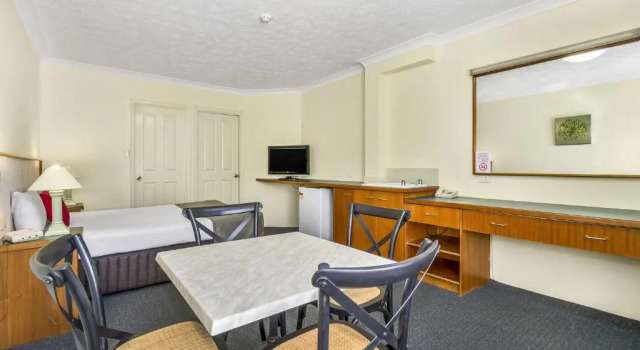 Полулюкс Bayswater Motel