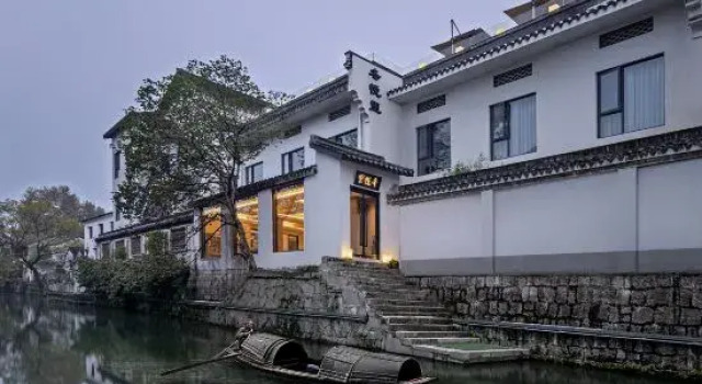 Dongyueli Hotel (Shaoxing Downtown Area Cangqiao Straight Street)