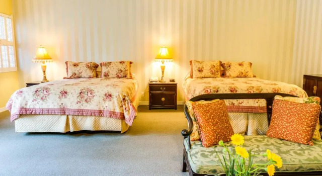 Четырёхместный номер Deluxe Hofsas House Hotel
