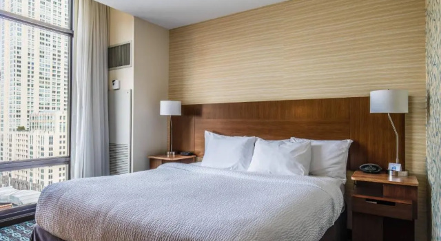 Номер Standard Fairfield Inn and Suites Chicago Downtown-River North